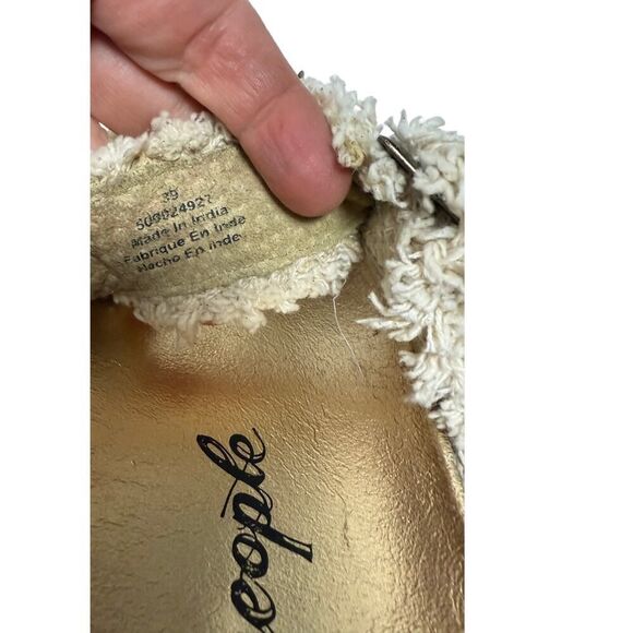 Free People Bali Shaggy Slide Sandals Women's Sz. 39 (US 8.5-9) - Picture 3 of 7